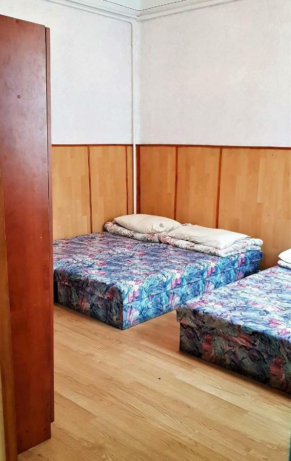 Muskatli Vendeghaz Hostel Parád Exterior foto